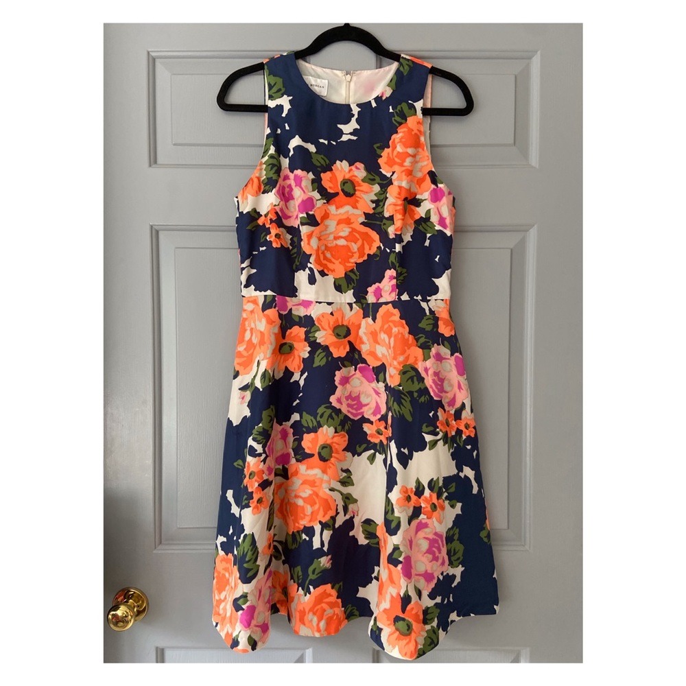 Dress - Picture 2 of 2